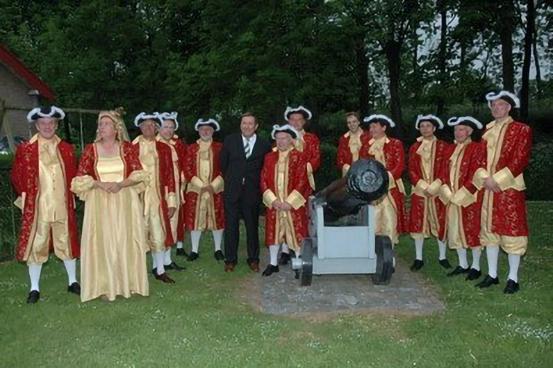2004